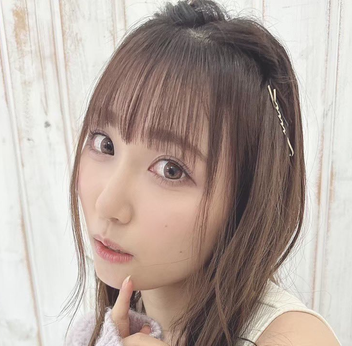 Aina Suzuki