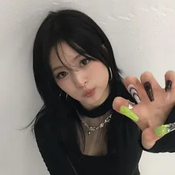 k-pop idols ★